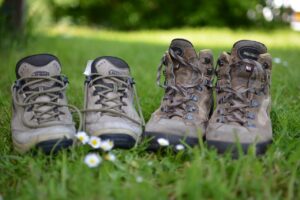 shoe, hiking, footwear-1234548.jpg